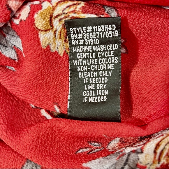 I.N. San Francisco Red Floral Maxi Dress Medium Boho Crochet Waist Slit - Picture 13 of 15